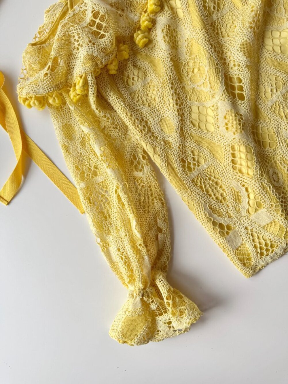 ALEXIS Adriana Yellow Lace Pom Pom Ruffle Cold Shoulder Tie Blouse, Size XS - Picture 12 of 15